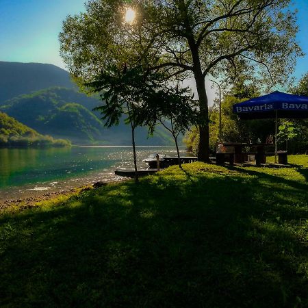 Lake House Krndija Hotel Jajce Ngoại thất bức ảnh
